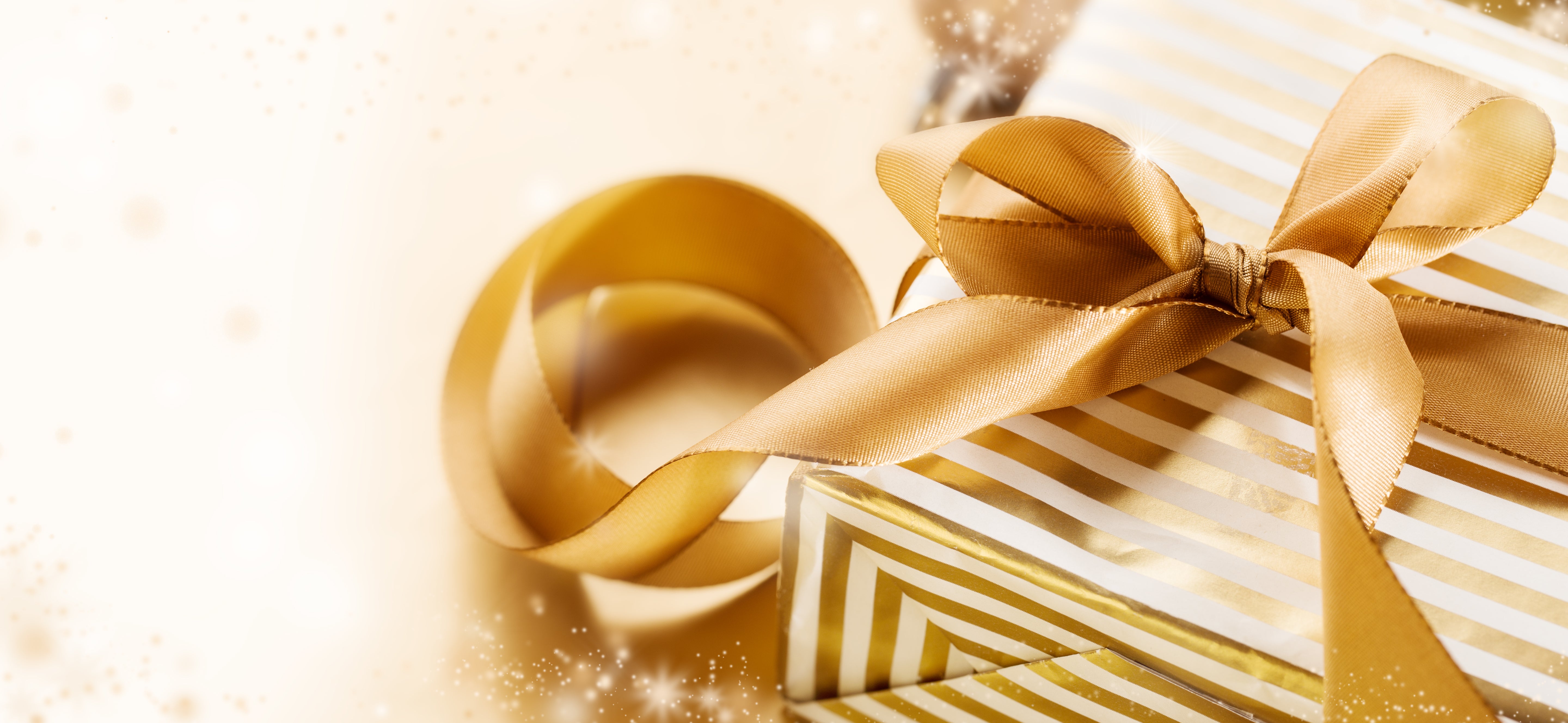 Holiday Gift Guide: Effortless Luxury Under and Around $500