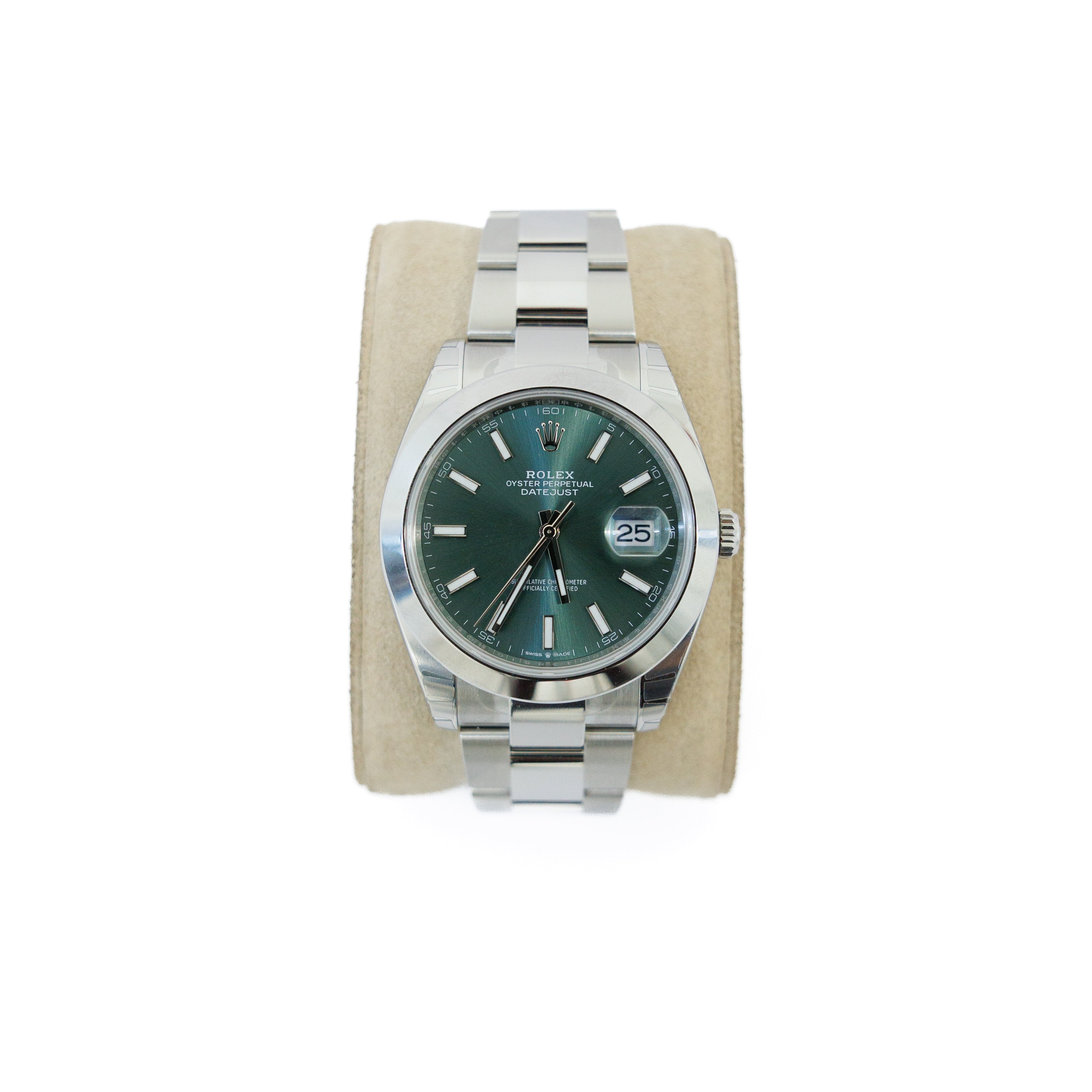 Rolex Datejust 41mm Stainless Green Dial 2025 Complete Set