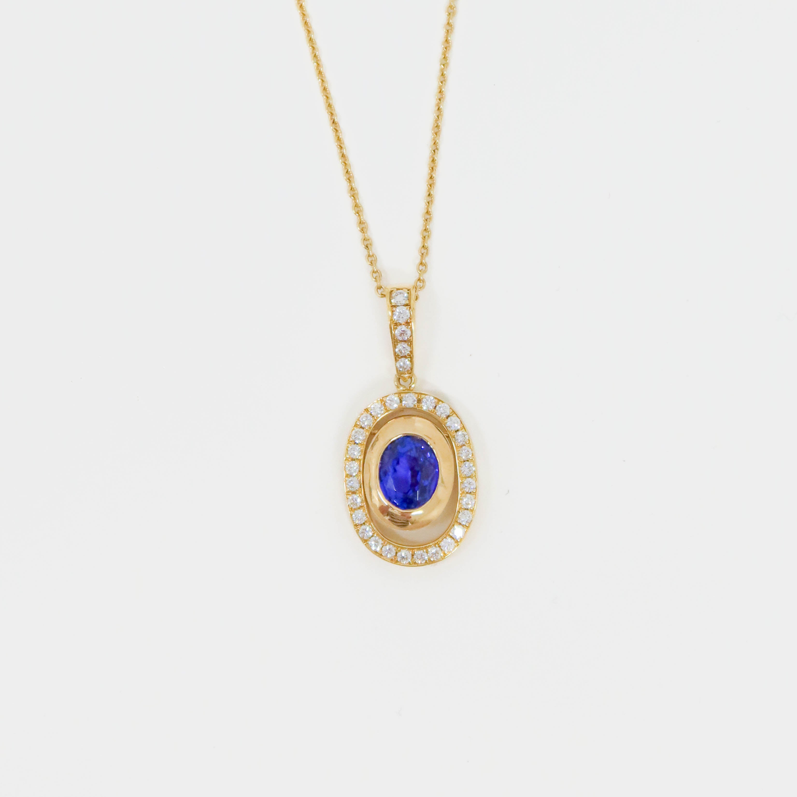 Oval Tanzanite and Diamond Yellow Gold Necklace