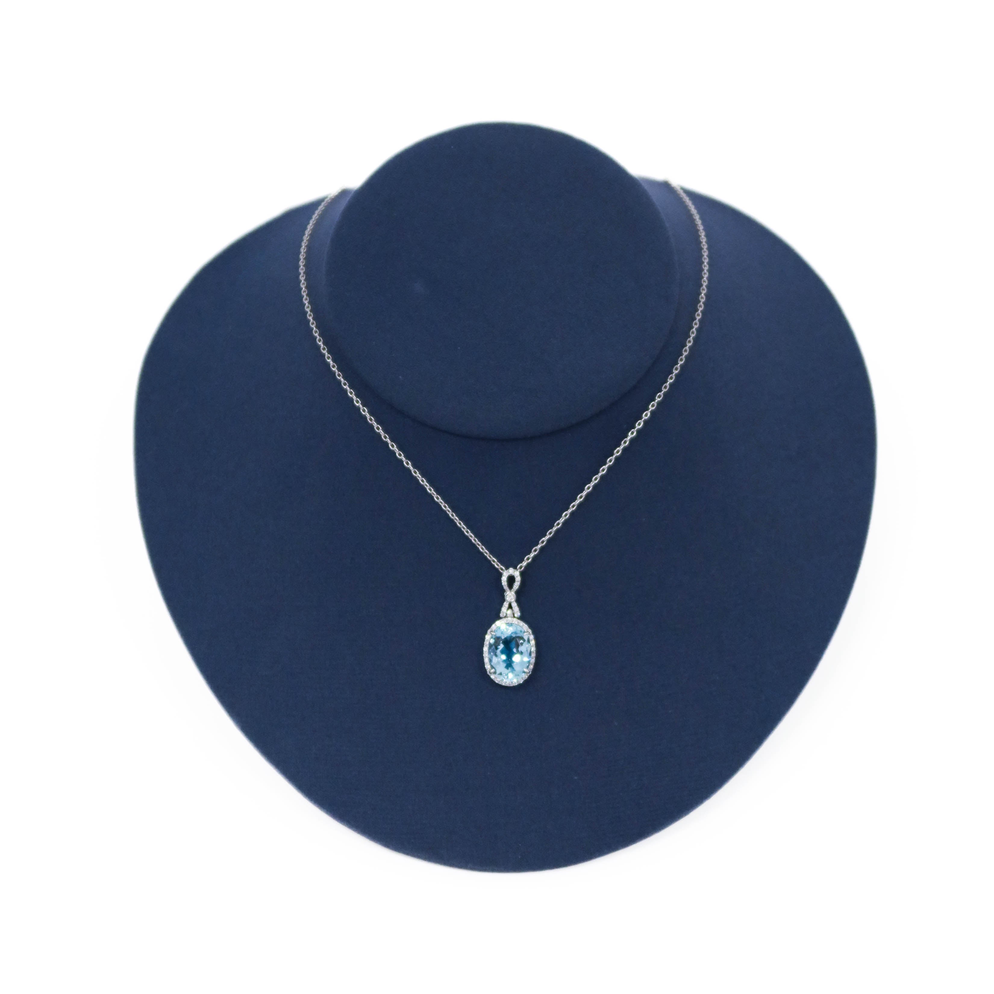 4.32ct Natural Oval Cut Aquamarine and Diamond Halo Pendant Necklace White Gold