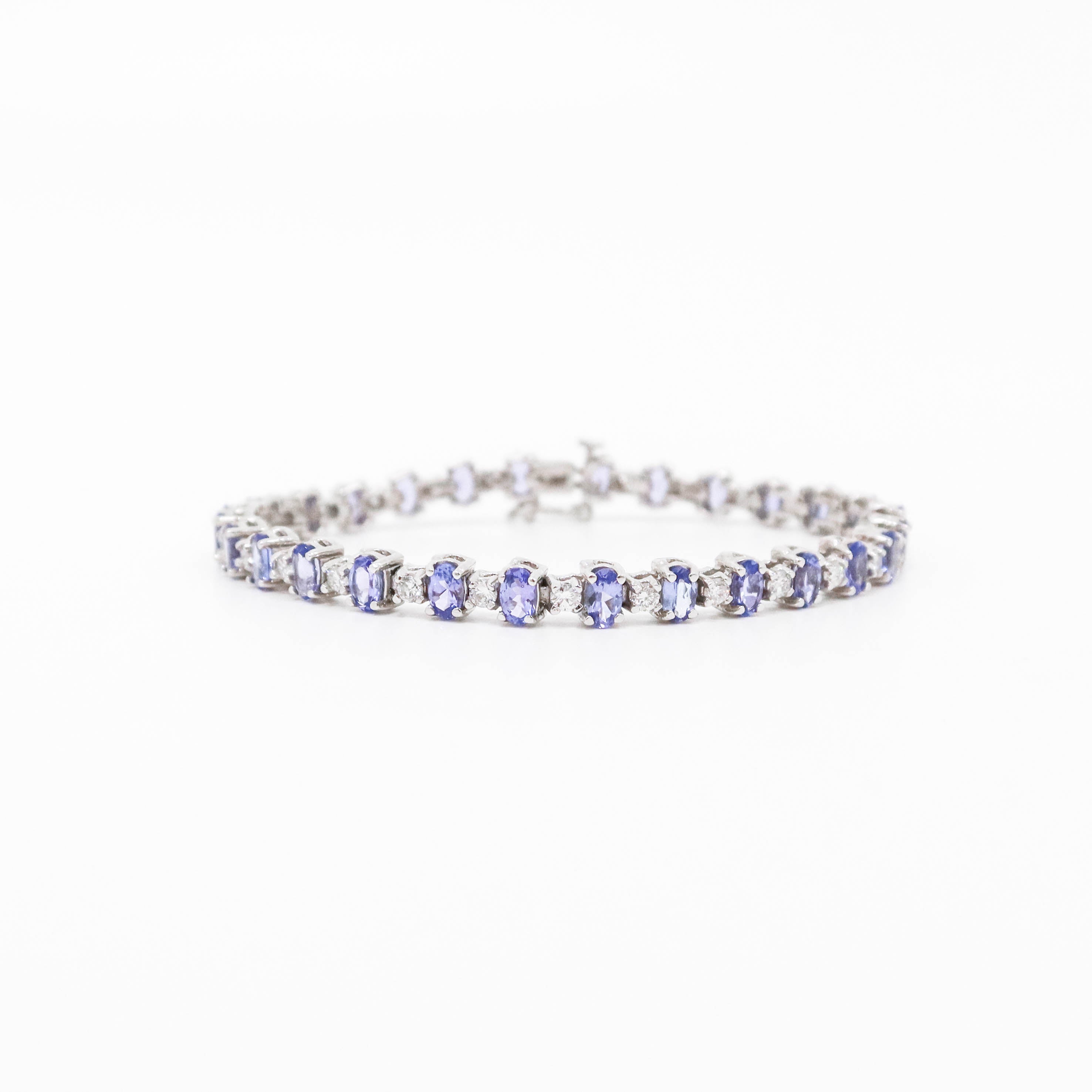 7ct Natural Tanzanite Diamond Bracelet - 14kt white gold